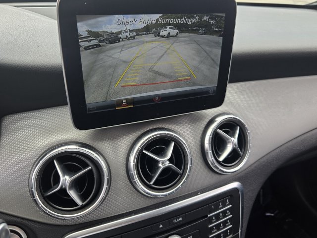 Used 2018 Mercedes-Benz CLA 250 image 21
