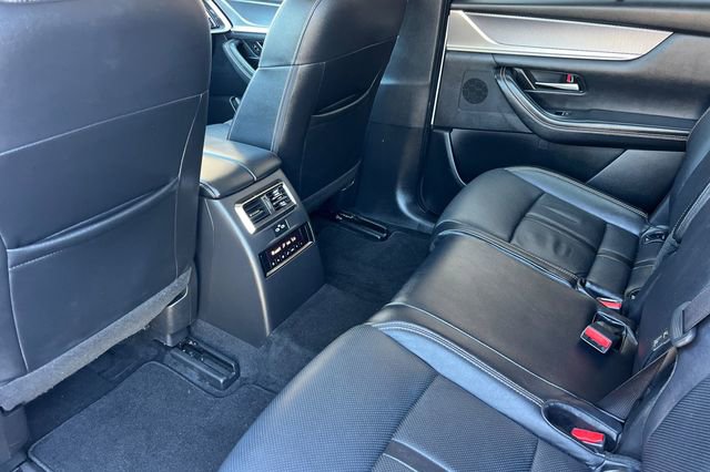 Certified 2024 MAZDA CX-90 Plug-In Hybrid w/ Preferred AWD/4WD image 13