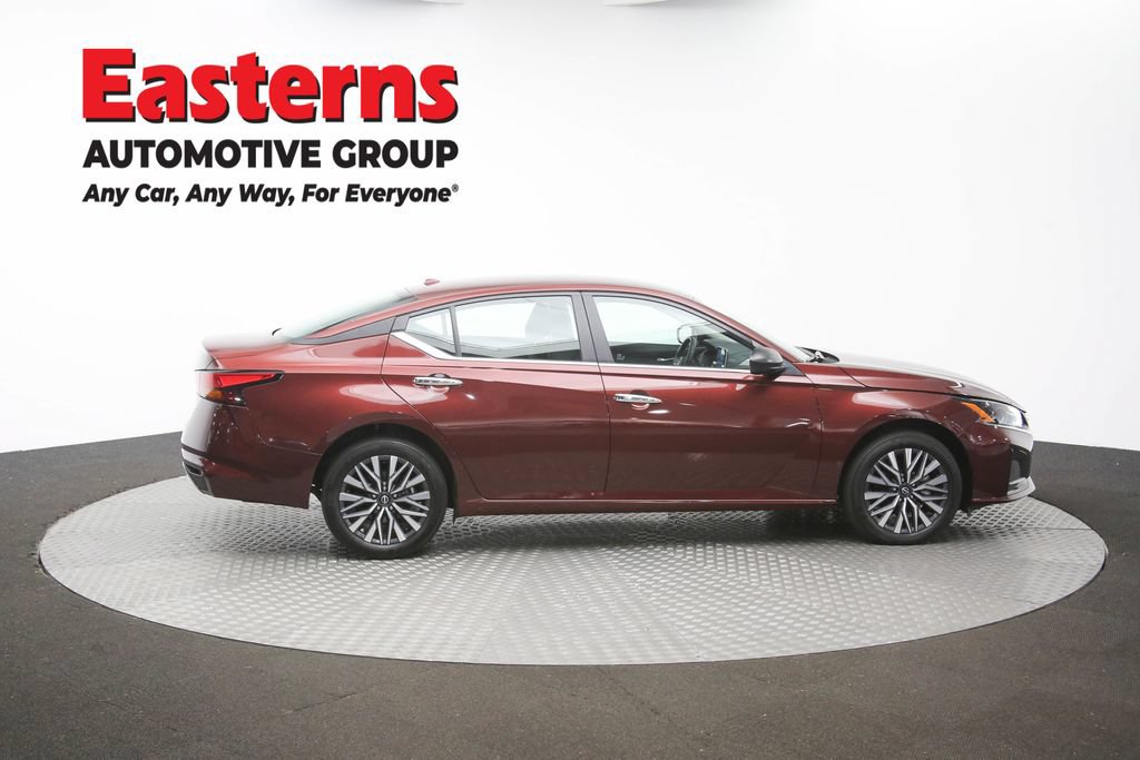 Used 2025 Nissan Altima 2.5 SV AWD/4WD image 40
