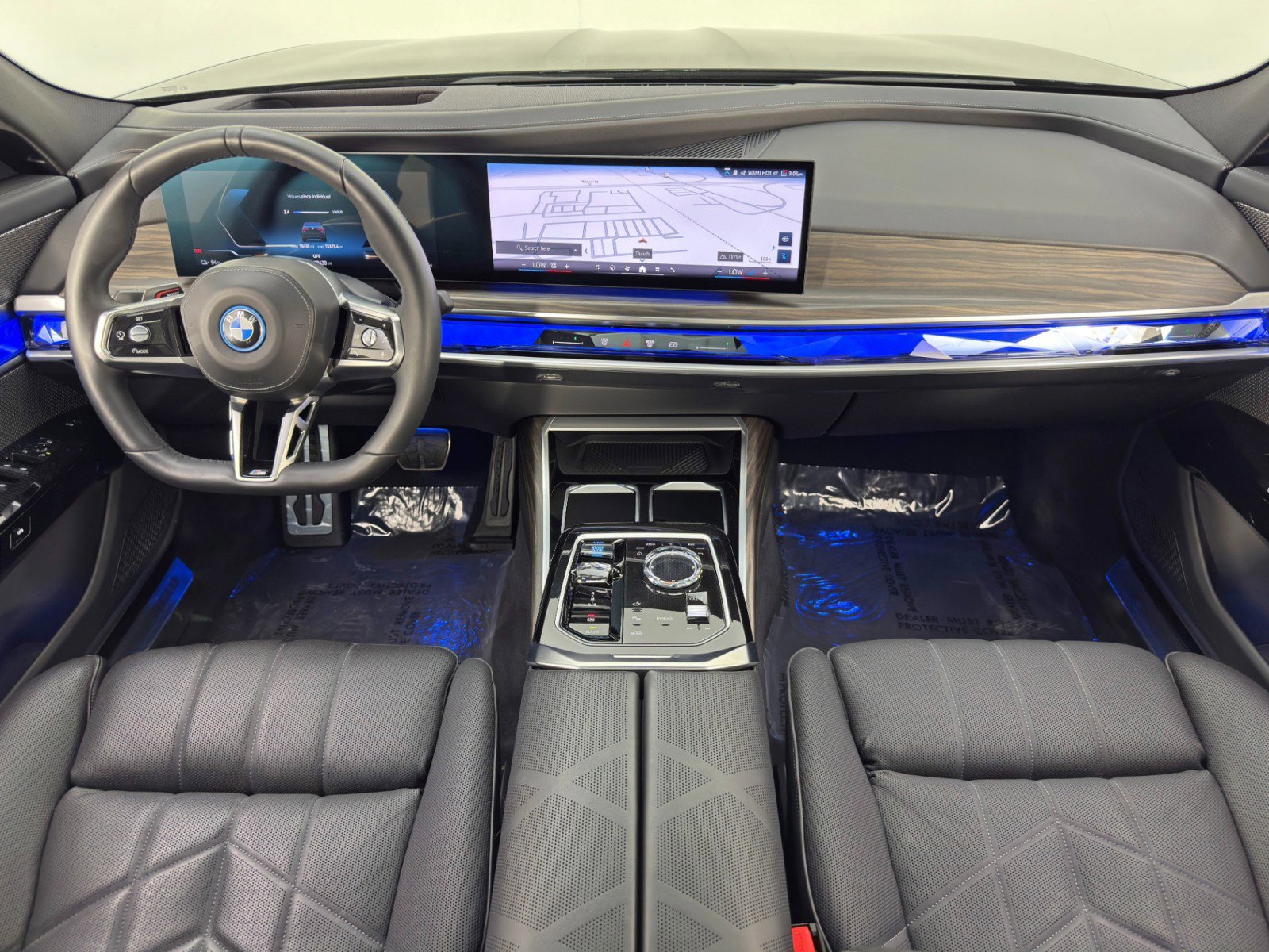 Used 2024 BMW i7 eDrive50 w/ M Sport Package image 13