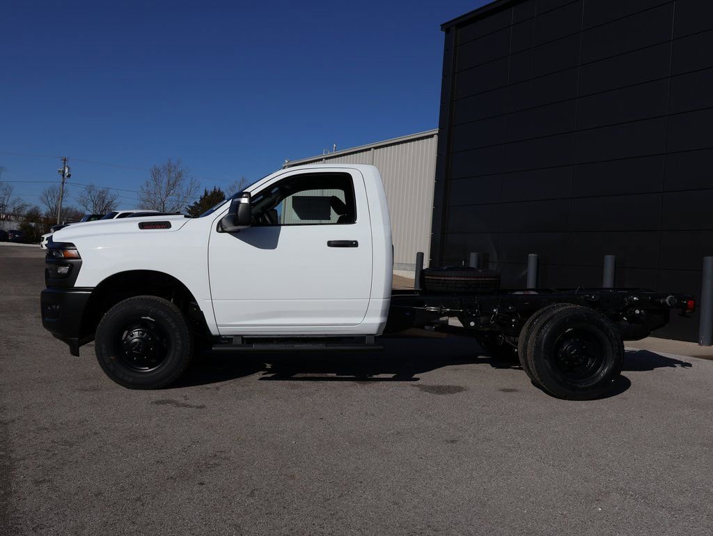 New 2026 RAM 3500 Tradesman AWD/4WD image 2