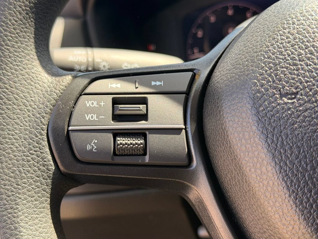 Used 2025 Honda Accord SE image 15
