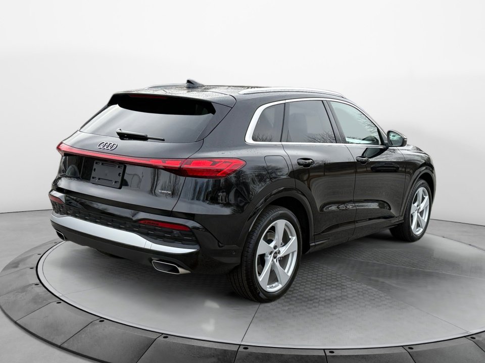 New 2025 Audi Q5 Prestige image 7