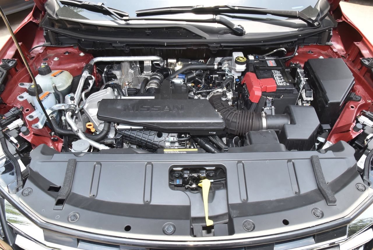 Used 2025 Nissan Rogue S FWD image 36