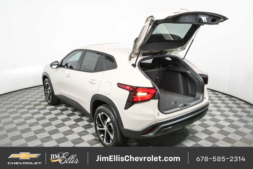 New 2026 Chevrolet Trax RS w/ Sunroof Package FWD image 26