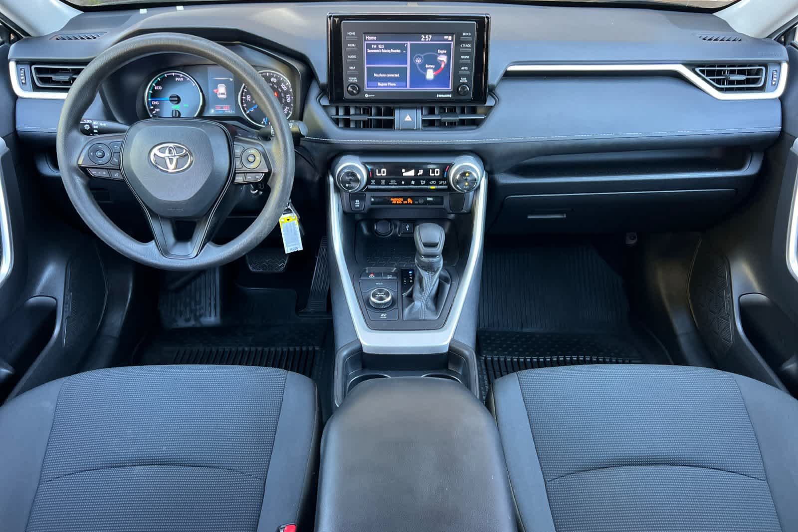 Certified 2021 Toyota RAV4 LE AWD/4WD image 3