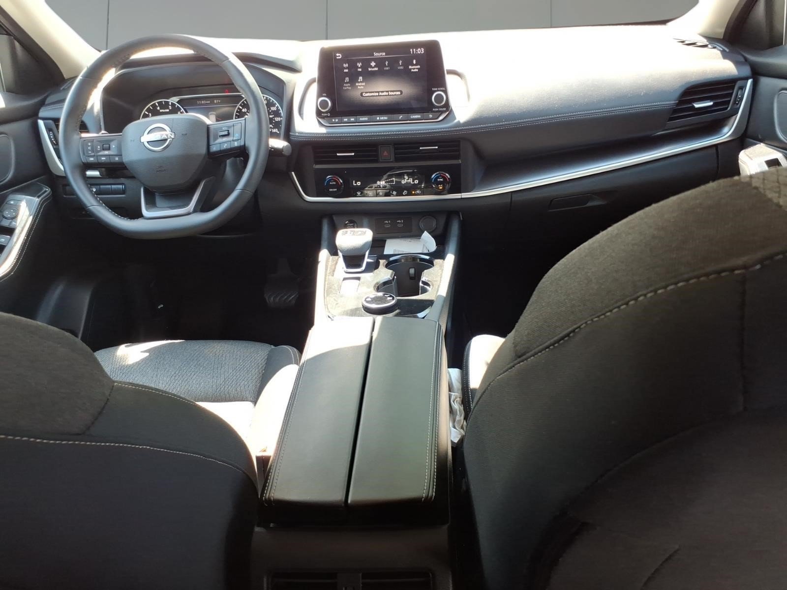 Used 2026 Nissan Rogue SV AWD/4WD image 8