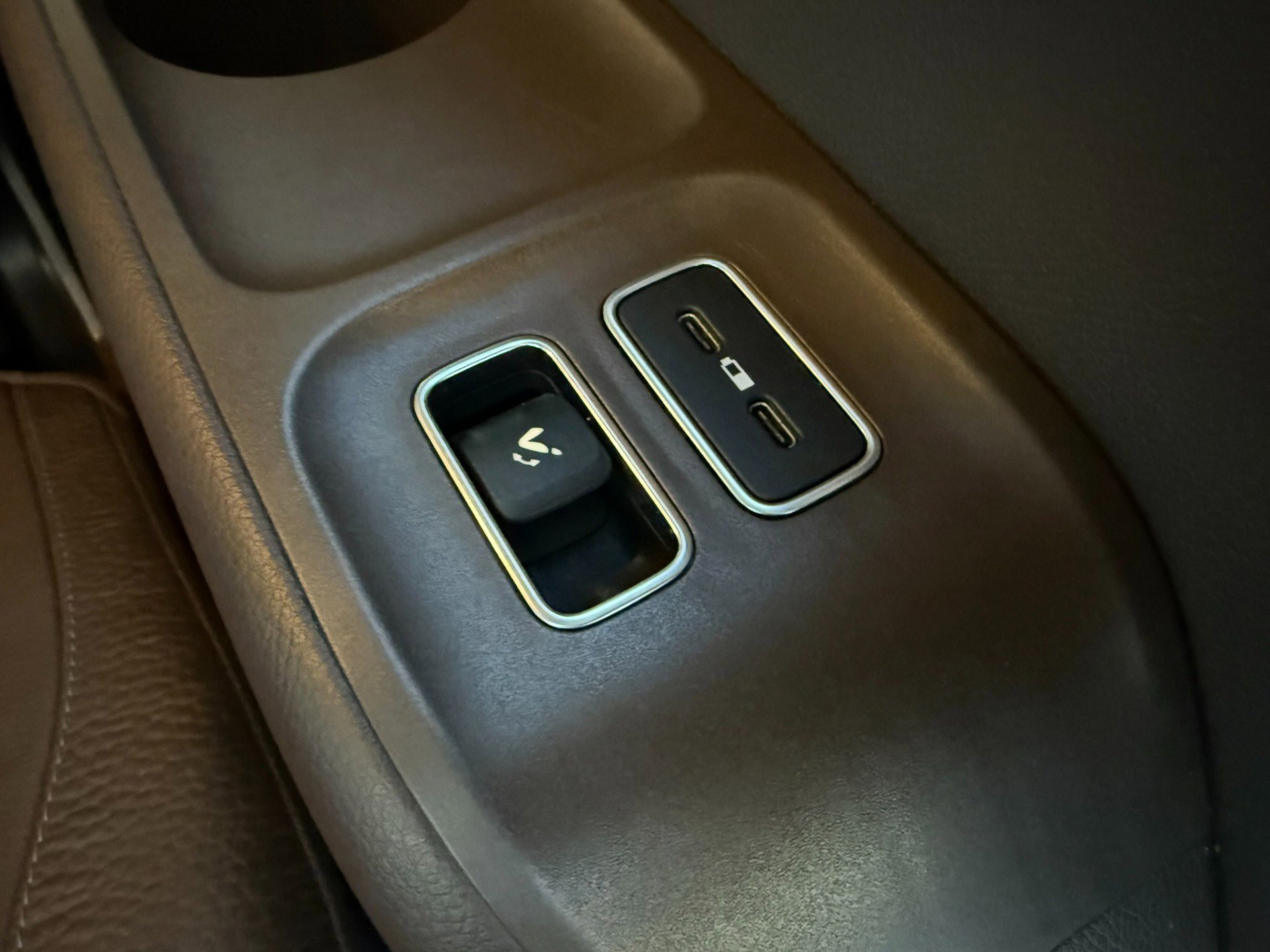 Used 2020 Mercedes-Benz GLS 580 4MATIC image 32