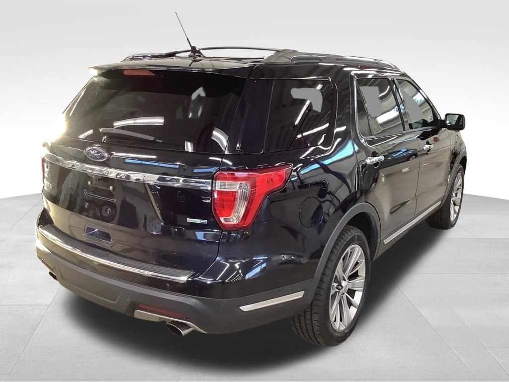 Used 2018 Ford Explorer Limited w/ Equipment Group 301A AWD/4WD image 8