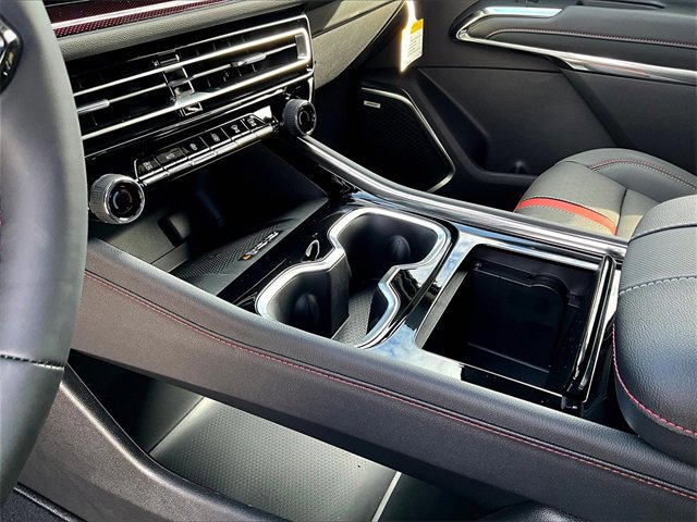 New 2026 Chevrolet Traverse RS image 12