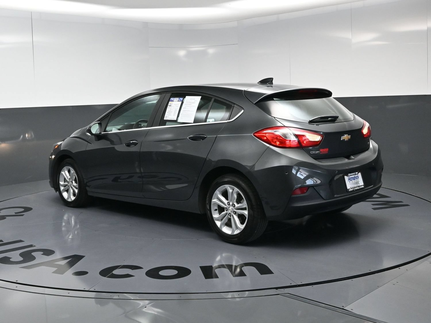 Used 2019 Chevrolet Cruze LT w/ Convenience Package FWD image 7