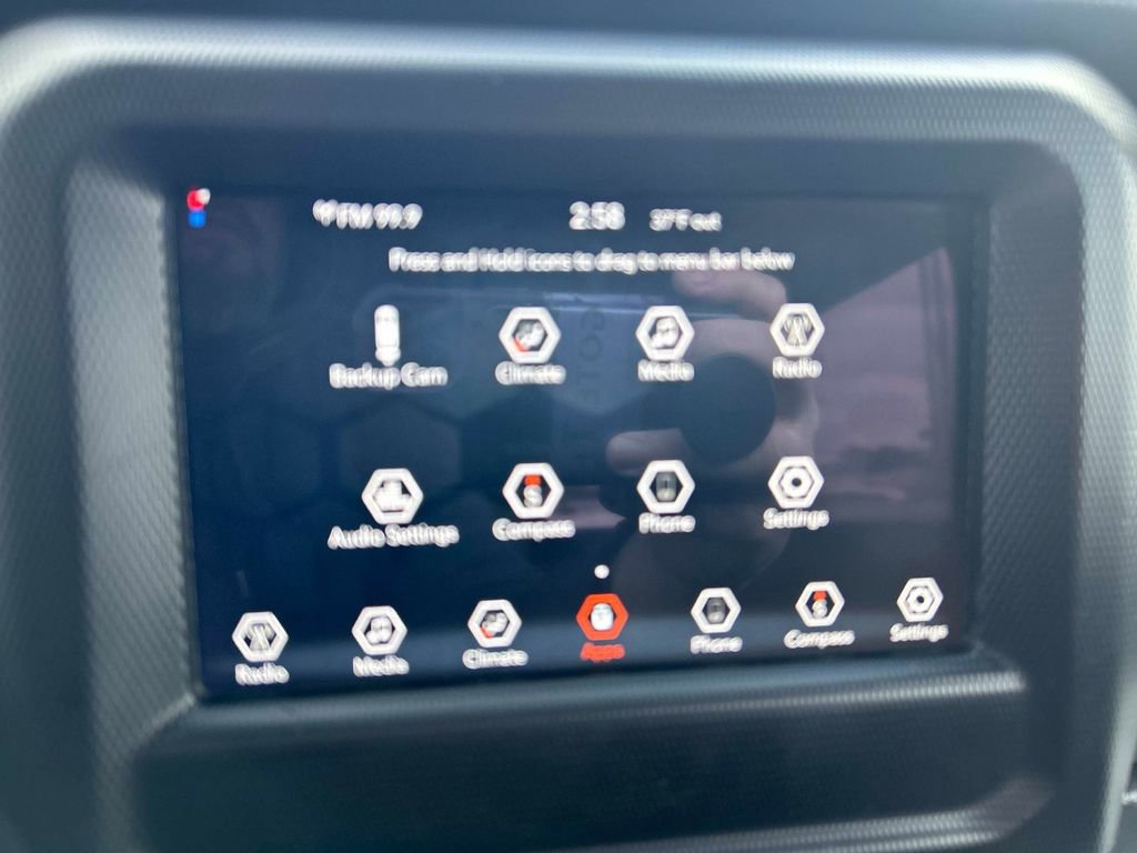 Used 2023 Jeep Wrangler Willys AWD/4WD image 28