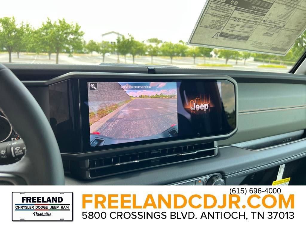 New 2025 Jeep Gladiator Mojave w/ Convenience Group image 28