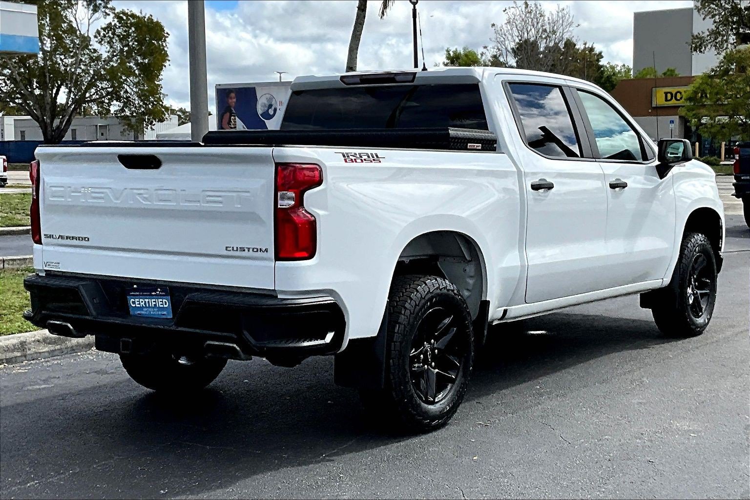 Used 2021 Chevrolet Silverado 1500 Custom Trail Boss AWD/4WD image 4