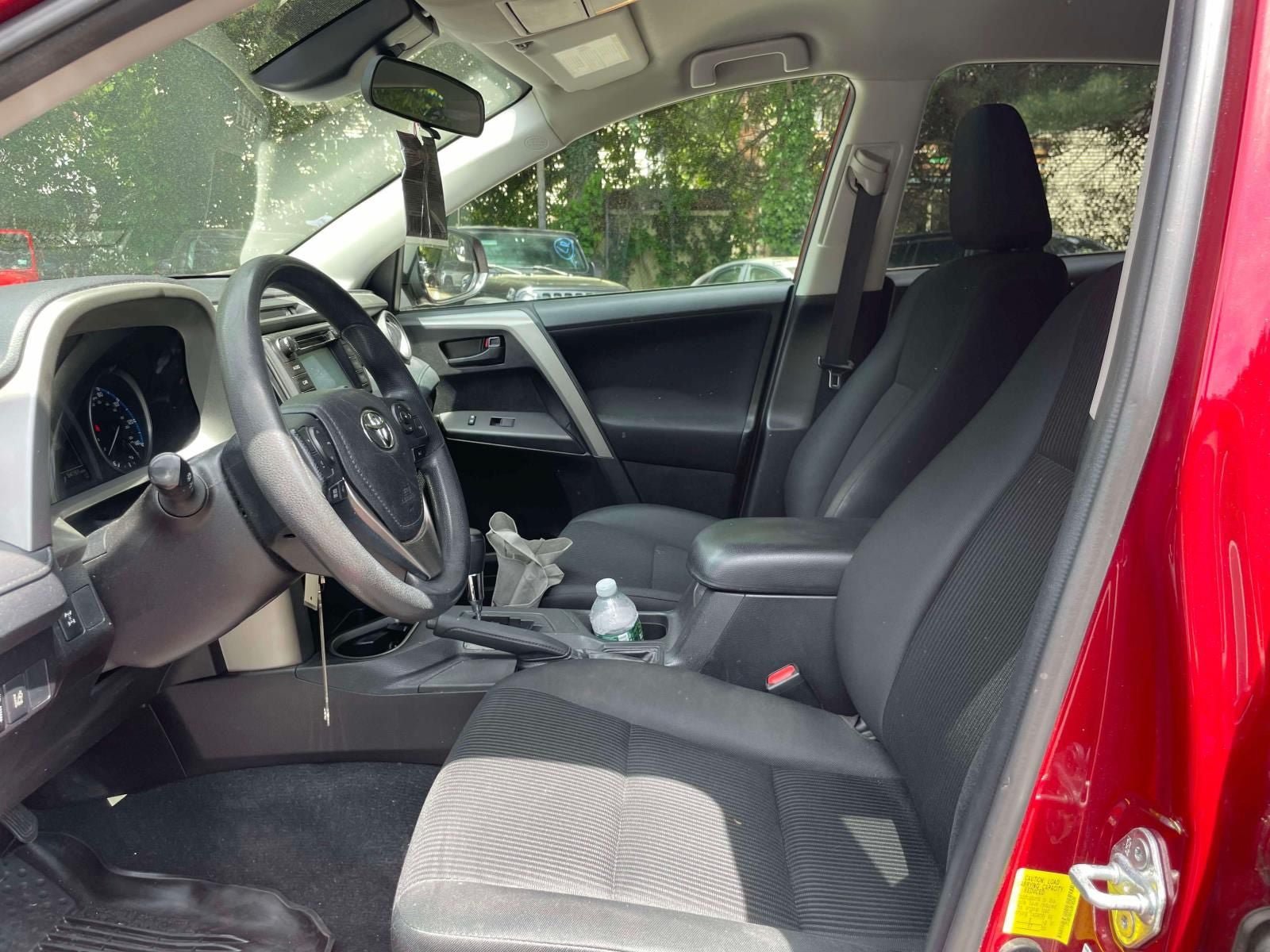 Used 2018 Toyota RAV4 LE w/ All Weather Liner Package AWD/4WD image 15