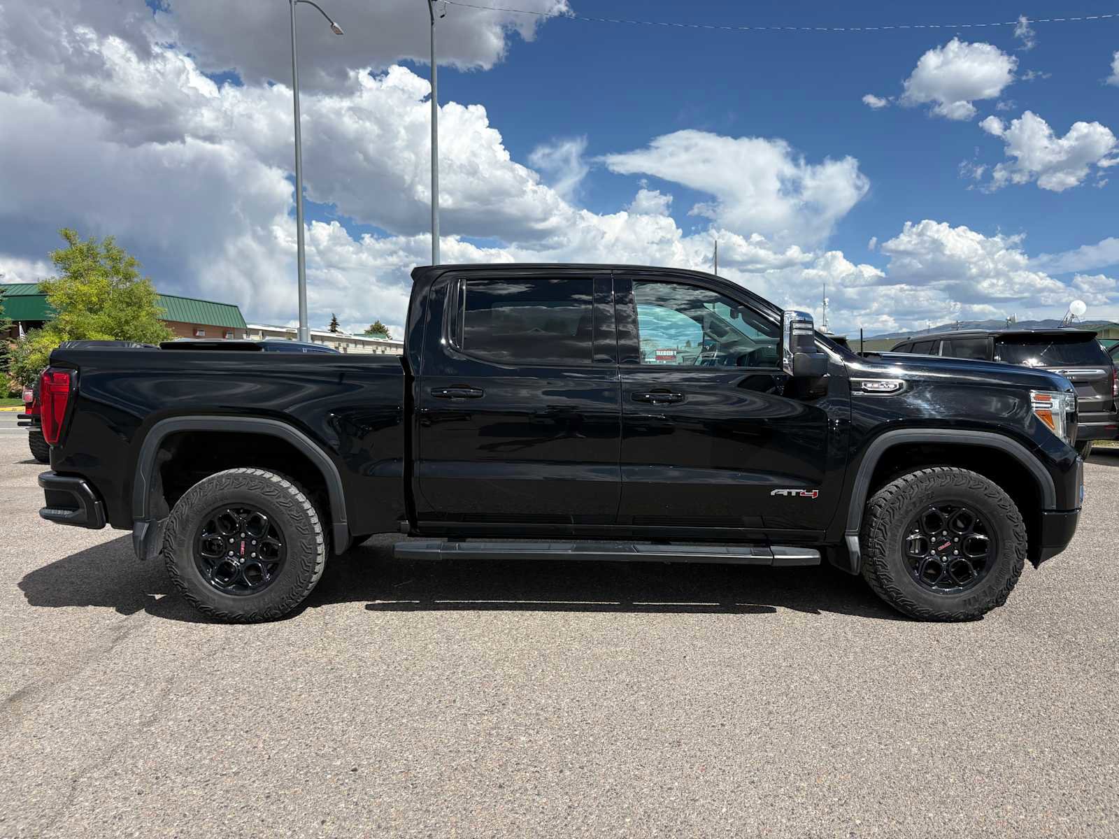 Used 2020 GMC Sierra 1500 AT4 w/ AT4 Premium Package AWD/4WD image 13