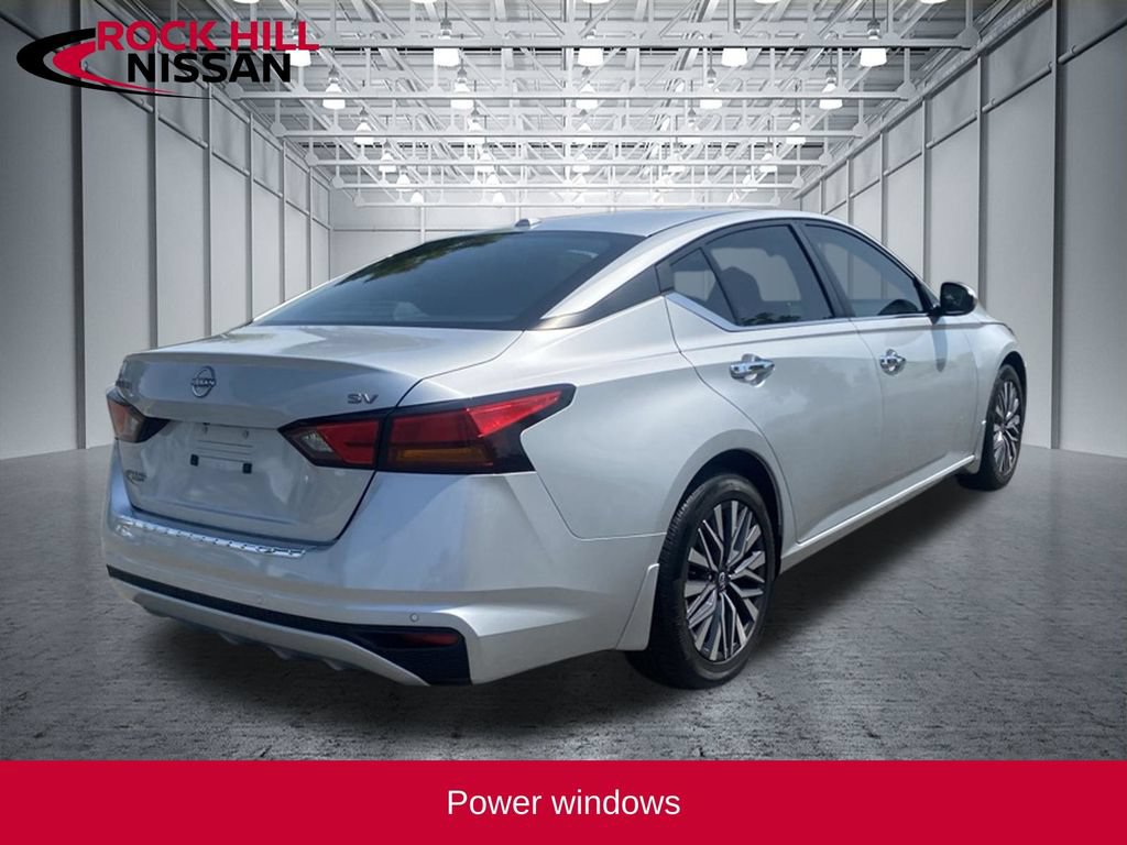 Used 2023 Nissan Altima 2.5 SV FWD image 5