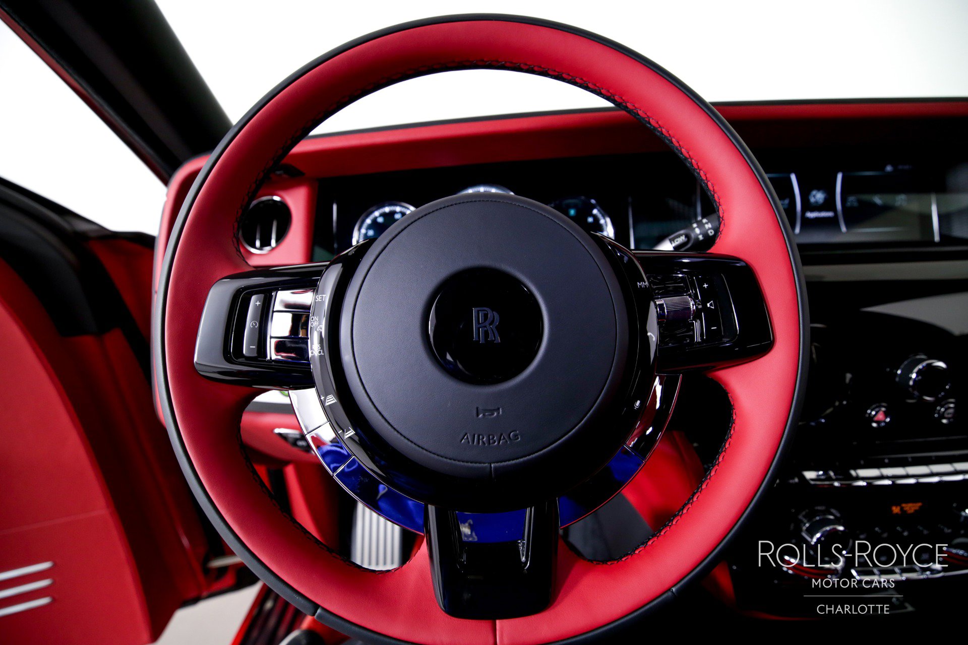 Used 2024 Rolls-Royce Phantom Extended Wheelbase w/ The Phantom Package image 15