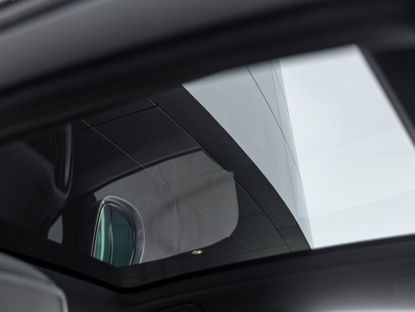 Certified 2026 Porsche Cayenne Coupe image 26