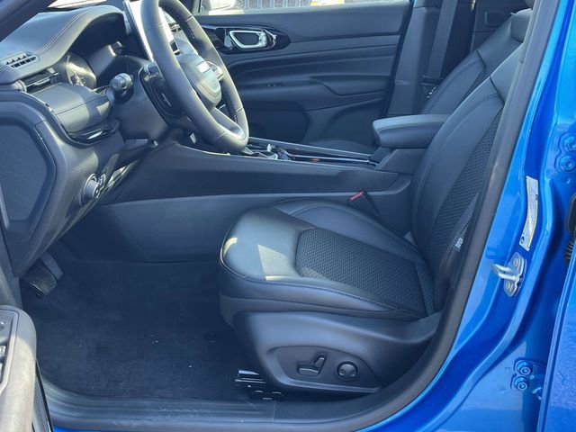 New 2026 Jeep Compass Latitude image 10