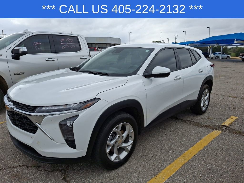 Used 2024 Chevrolet Trax LS w/ LS Convenience Package