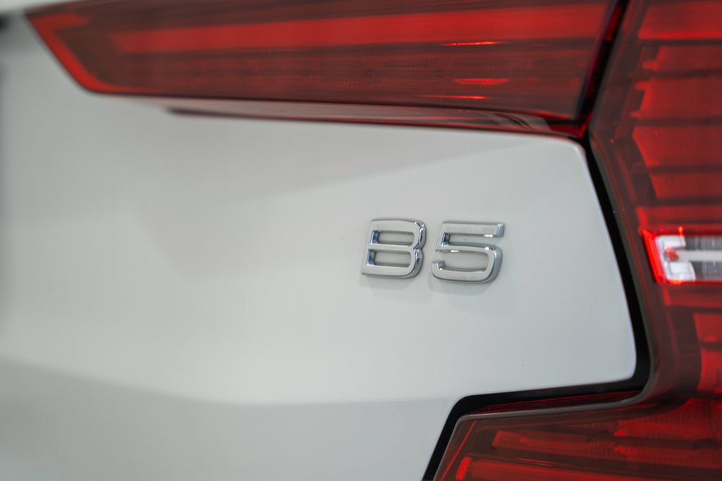 Used 2024 Volvo S60 B5 Core FWD image 7