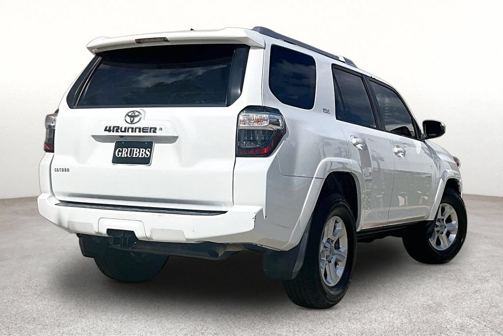 Used 2017 Toyota 4Runner SR5 RWD image 2