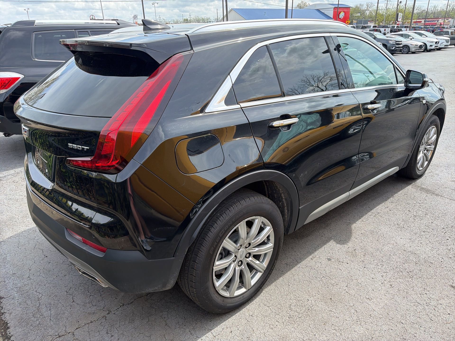 Used 2022 Cadillac XT4 Premium Luxury AWD/4WD image 4