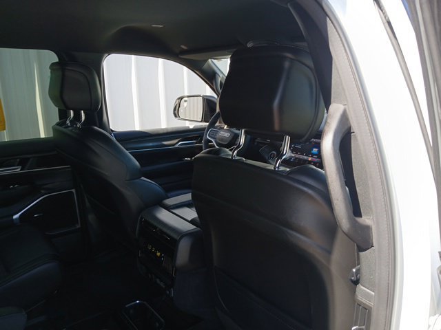 Used 2024 Jeep Wagoneer Series II AWD/4WD image 21
