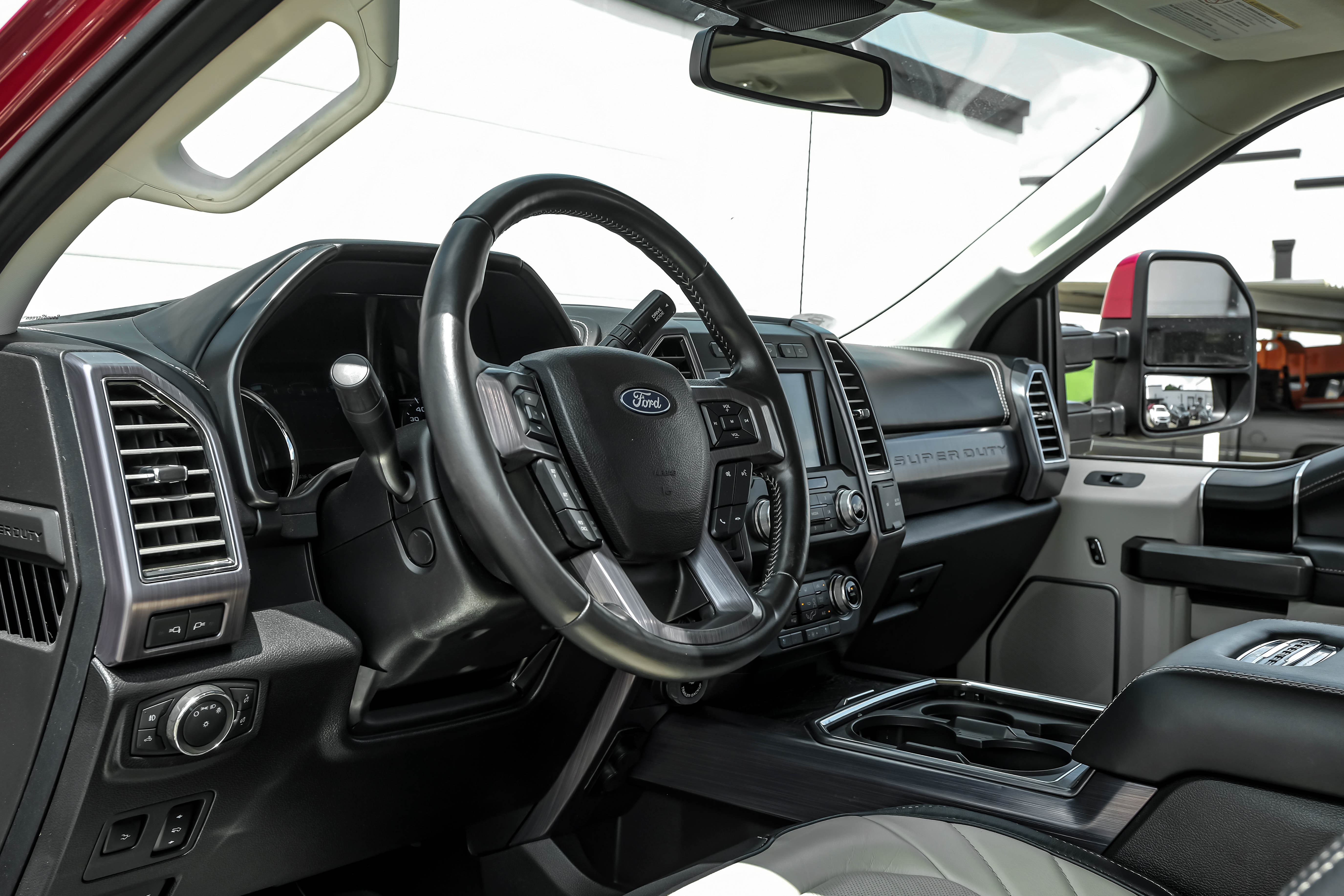 Used 2020 Ford F250 Limited w/ FX4 Off-Road Package AWD/4WD image 2