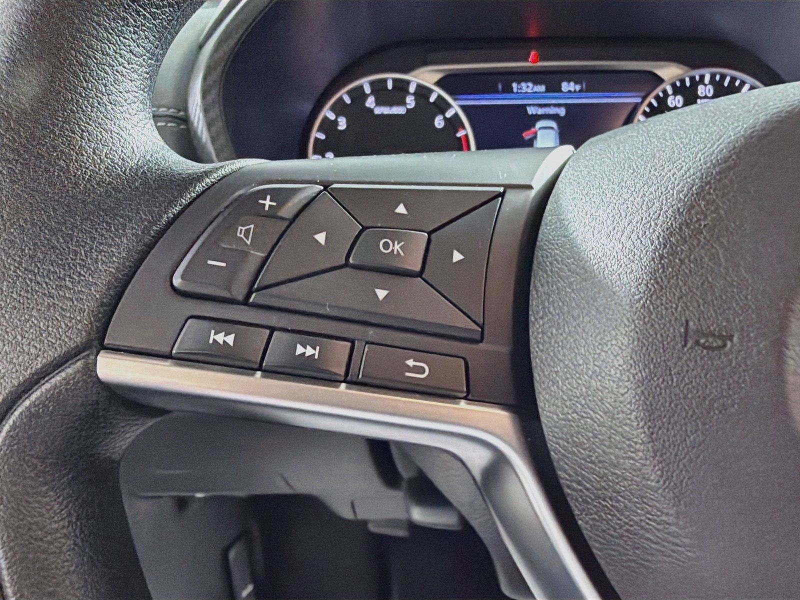 Used 2025 Nissan Sentra SV FWD image 39