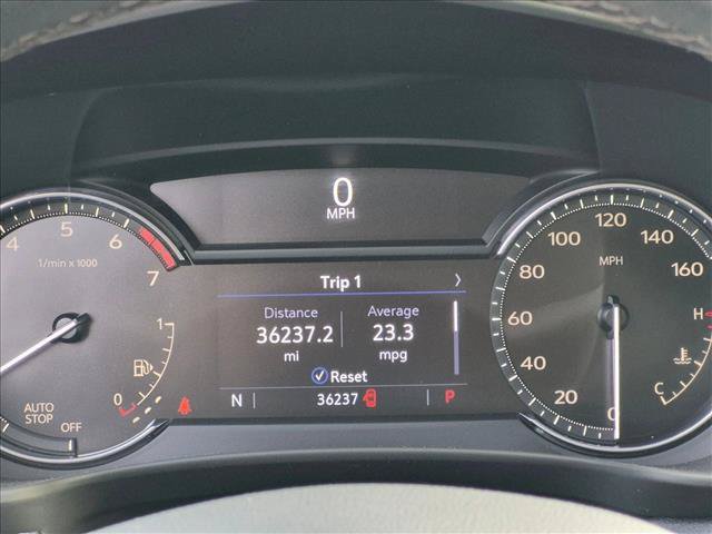 Used 2022 Cadillac XT4 Premium Luxury w/ Enhanced Visibility Package FWD image 6