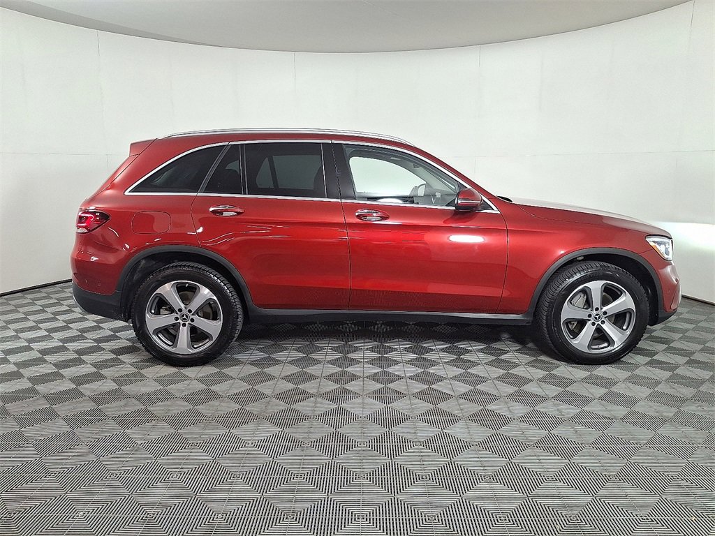 Used 2022 Mercedes-Benz GLC 300 4MATIC image 11