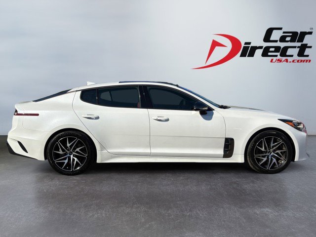 Used 2022 Kia Stinger GT-Line w/ Sun & Sound Package RWD image 3