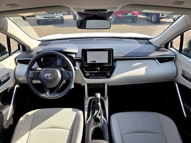 Used 2023 Toyota Corolla Cross L AWD/4WD image 9