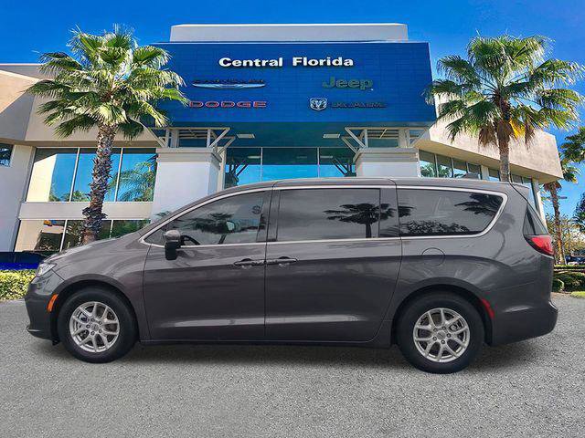 Certified 2023 Chrysler Pacifica Touring-L FWD image 8