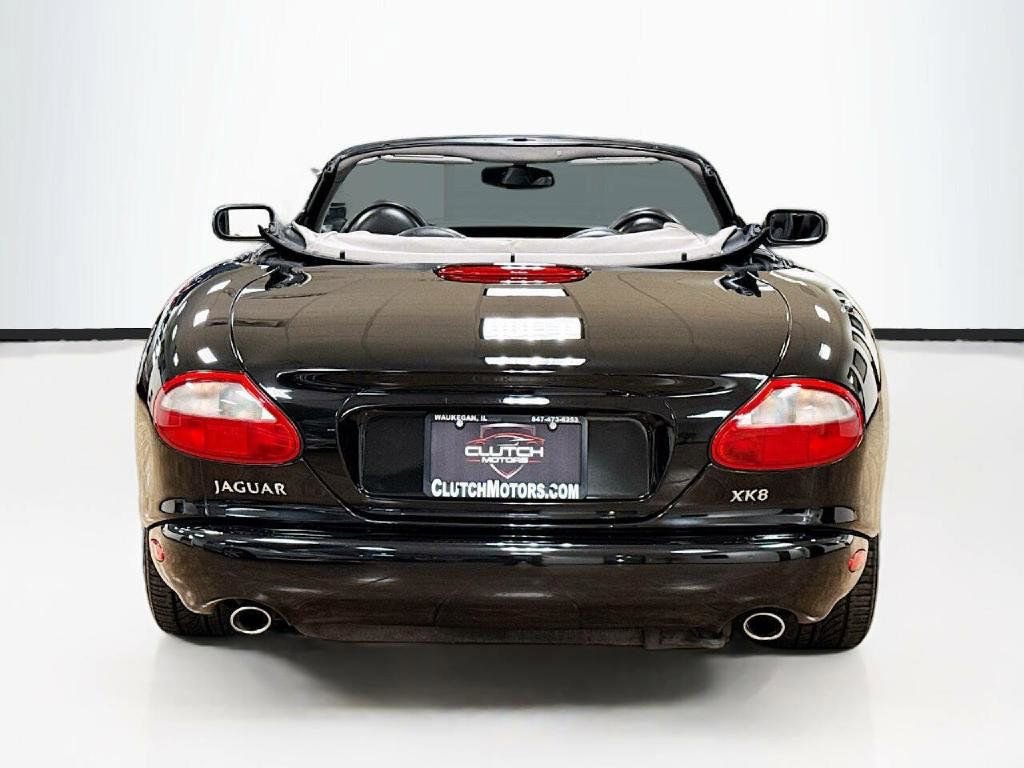 Used 2000 Jaguar XK8 Convertible image 6