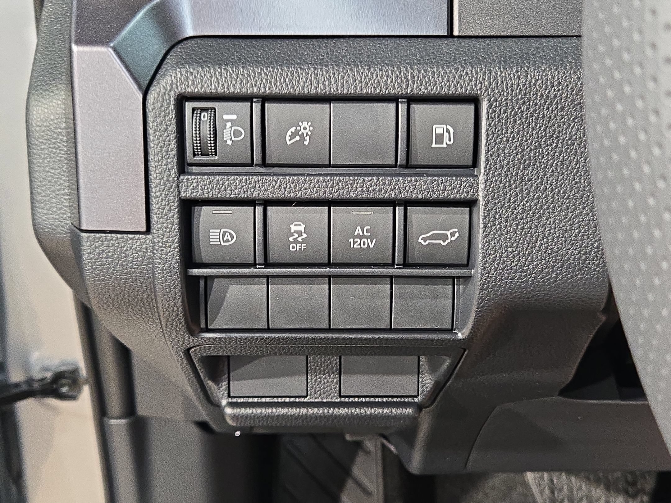 New 2026 Toyota 4Runner TRD Off-Road Premium AWD/4WD image 18