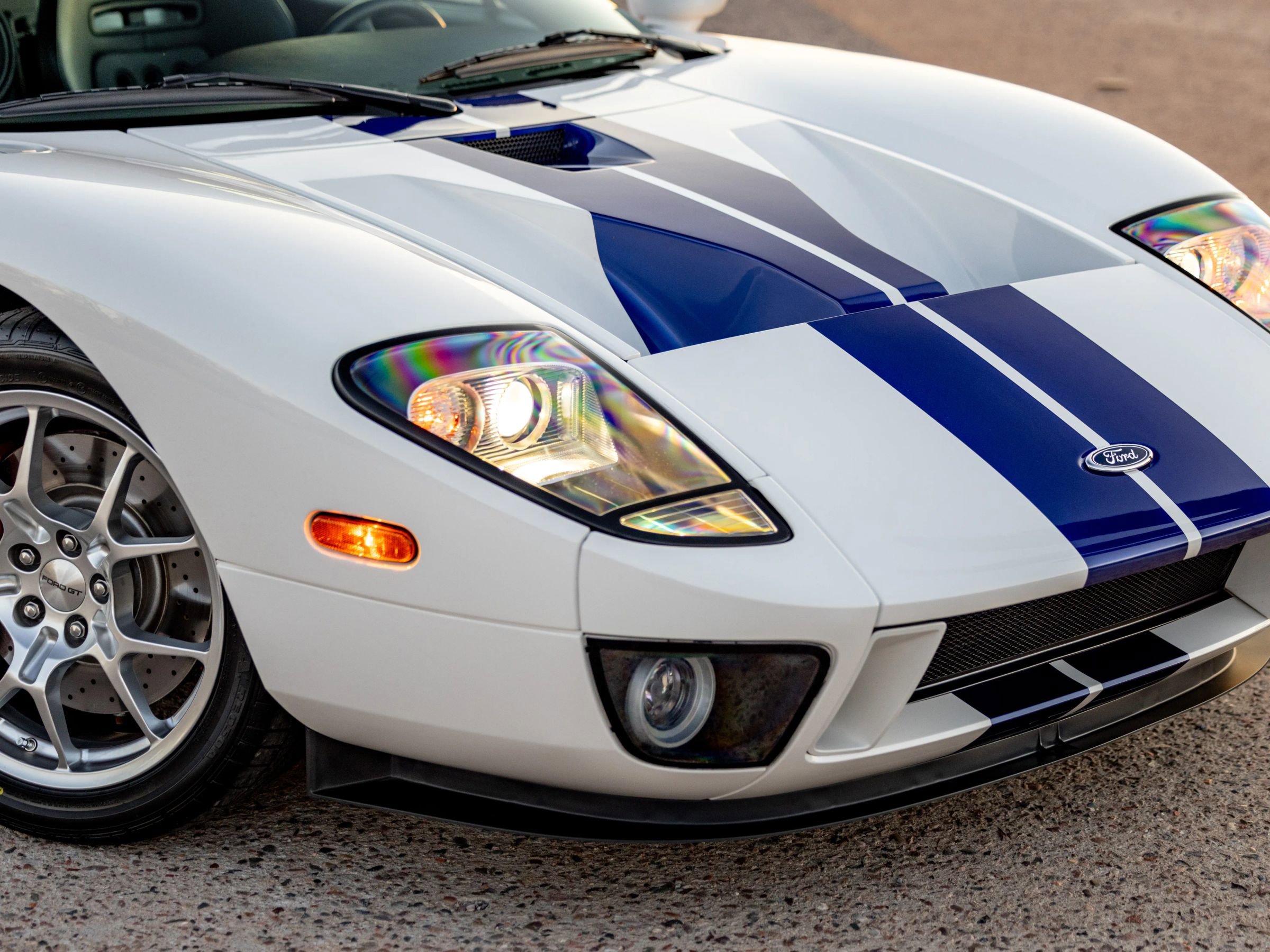 Used 2005 Ford GT image 33