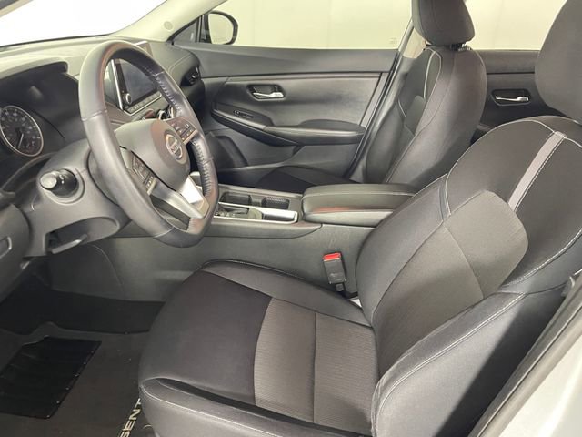 Used 2021 Nissan Sentra SV image 2