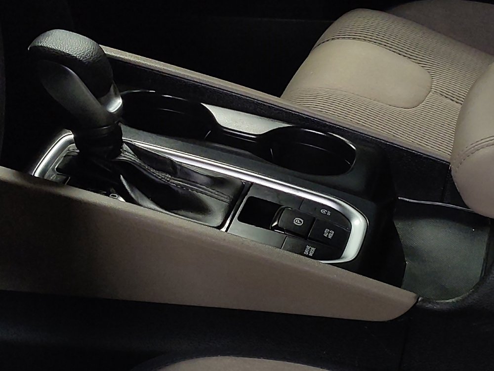 Used 2019 Hyundai Santa Fe SEL image 26