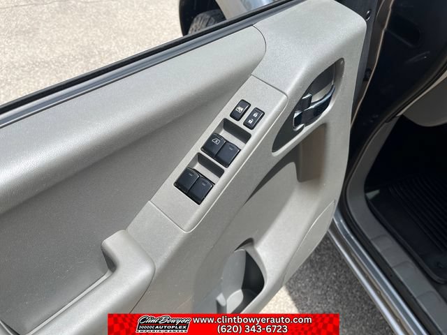 Used 2021 Nissan Frontier SV RWD image 12