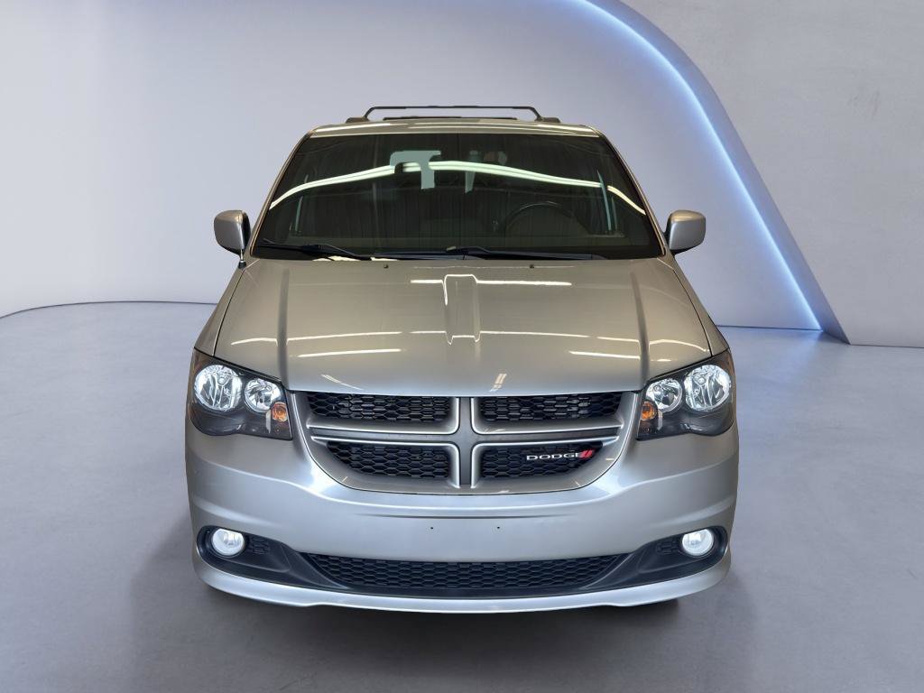 Used 2019 Dodge Grand Caravan GT FWD image 2