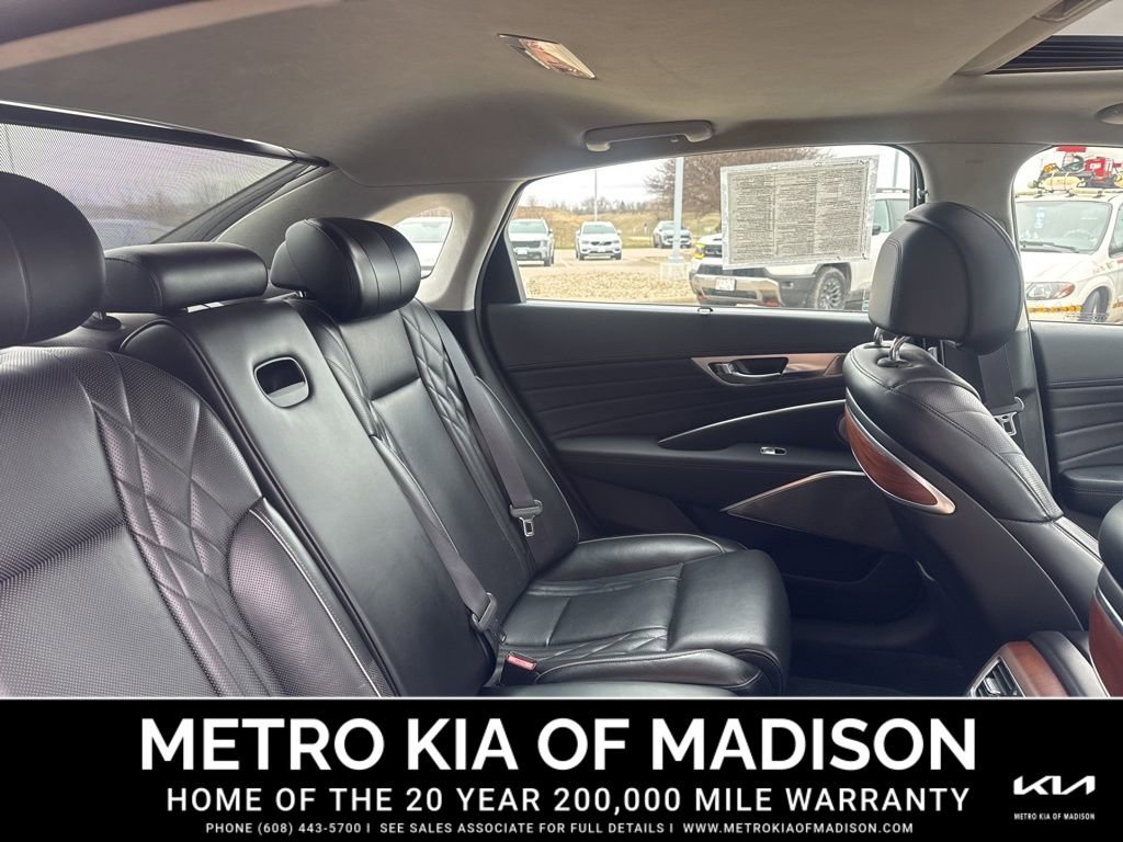 Used 2020 Kia K900 Luxury w/ VIP Package image 37