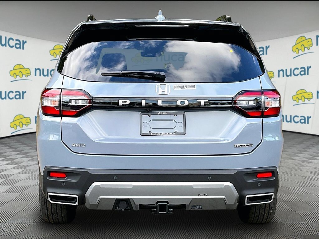 New 2026 Honda Pilot Touring image 6