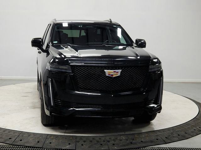 Used 2023 Cadillac Escalade Sport image 2