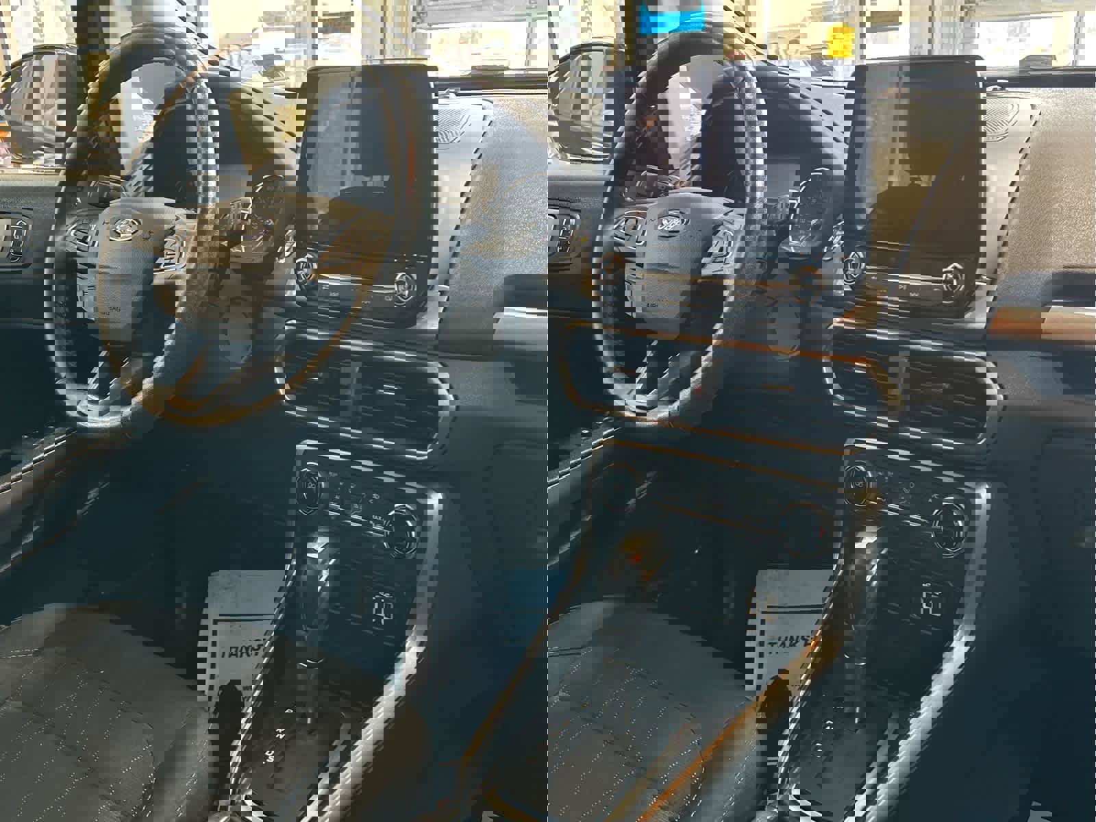 Used 2020 Ford EcoSport SE w/ SE Convenience Package image 17