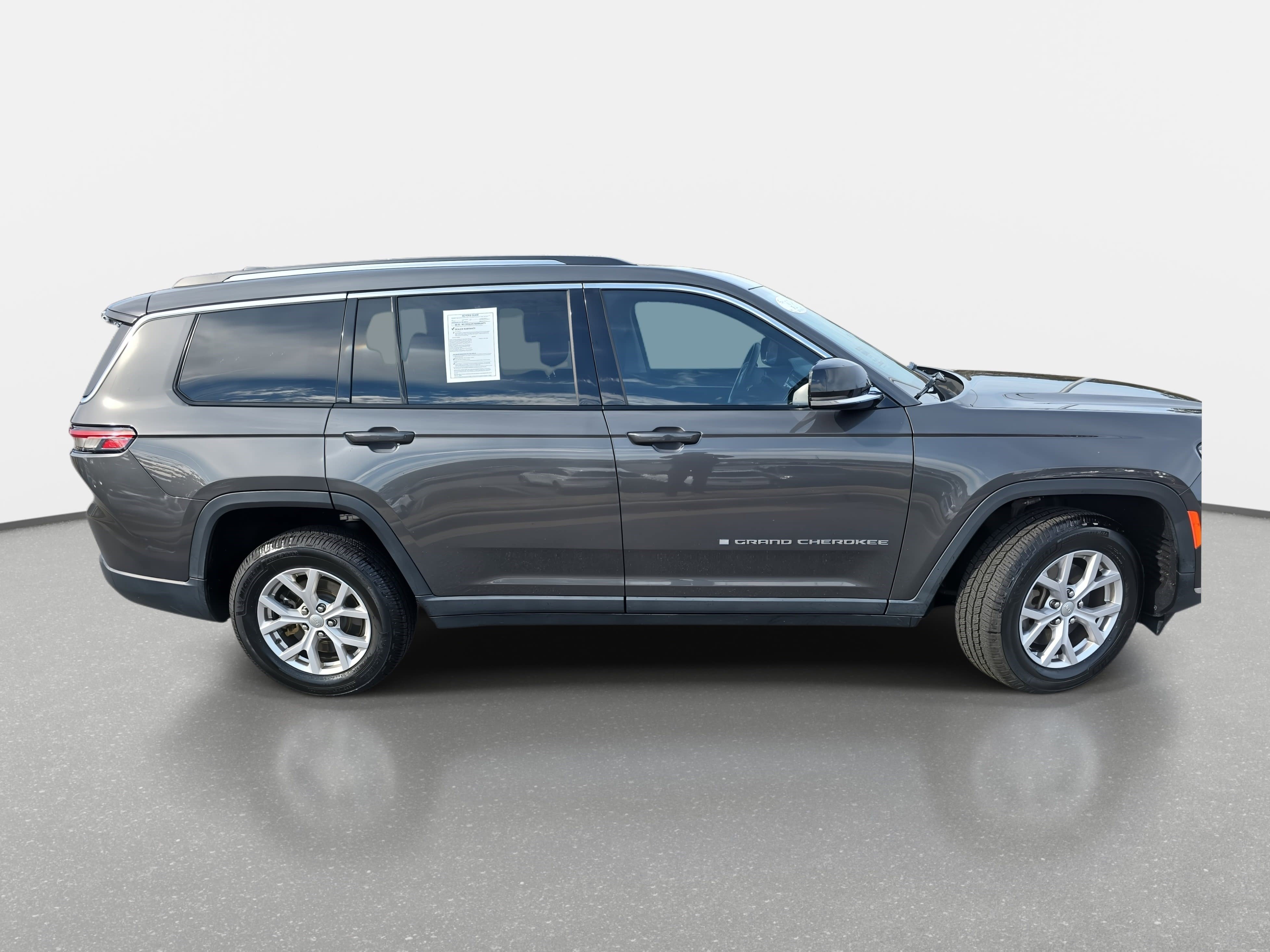 Used 2022 Jeep Grand Cherokee L Limited image 4