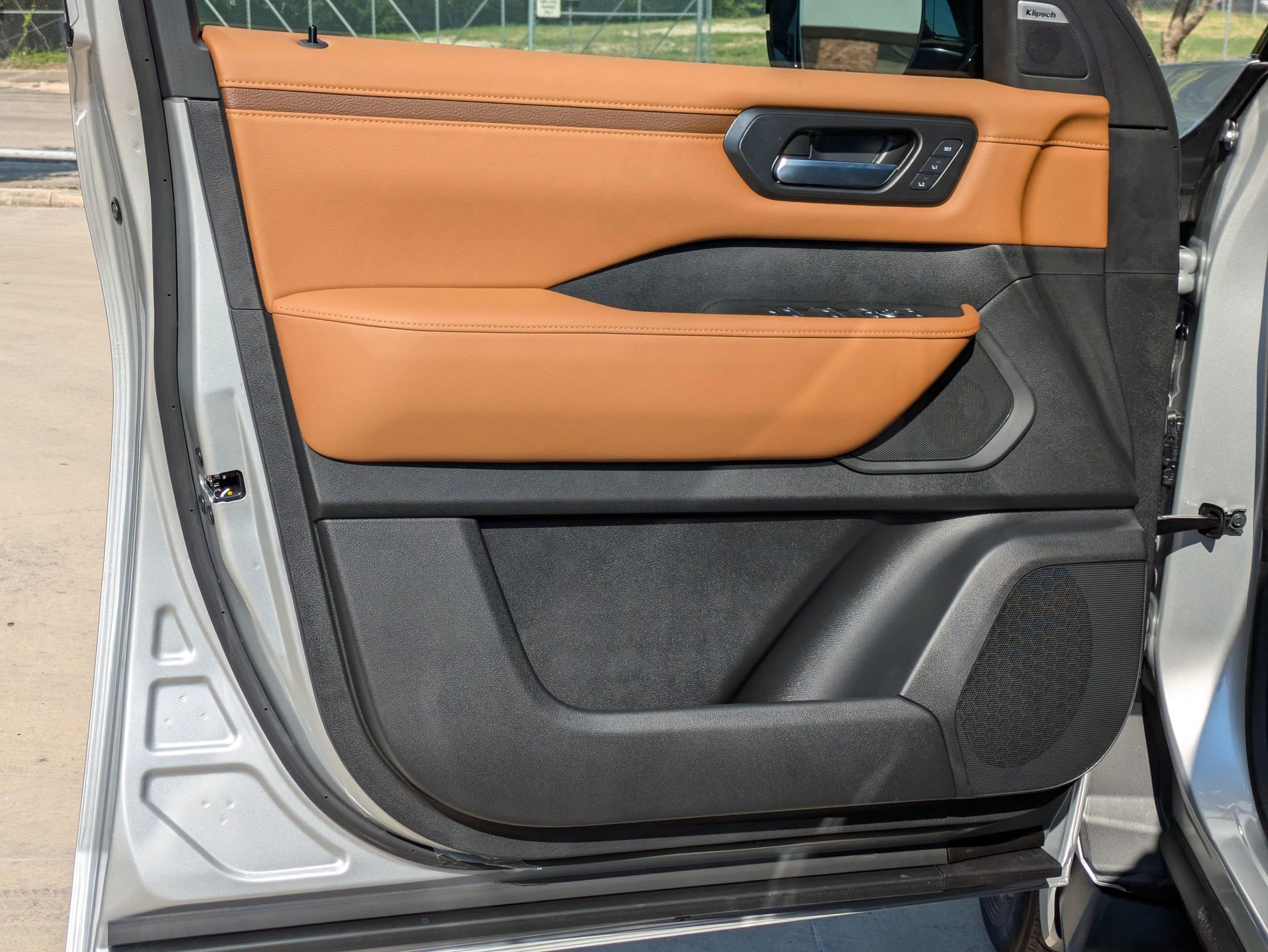 New 2026 Nissan Armada SL image 11