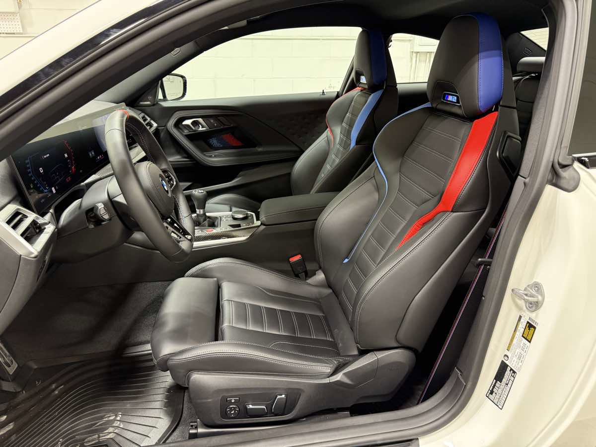 Used 2025 BMW M2 w/ Lighting Package image 17